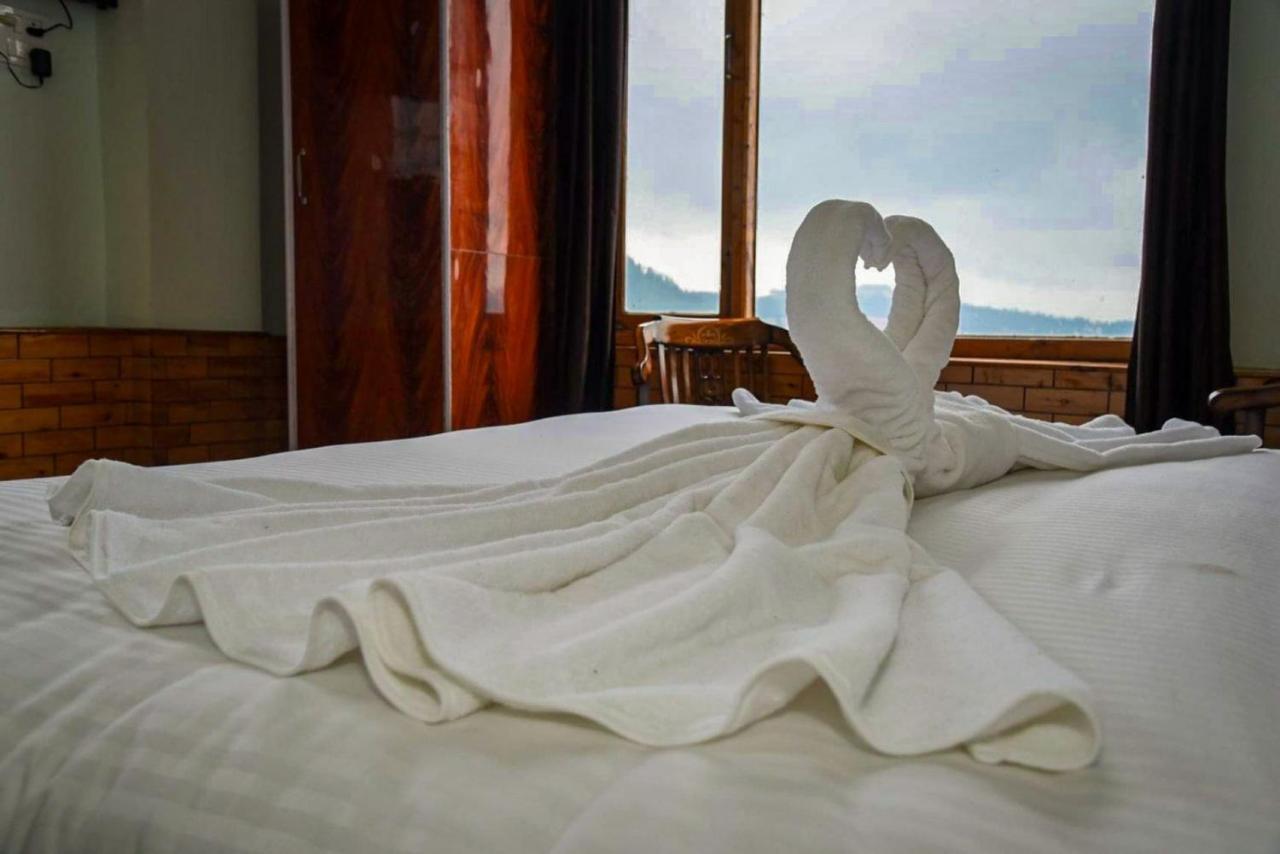 Hotel Taj View Theog Dış mekan fotoğraf